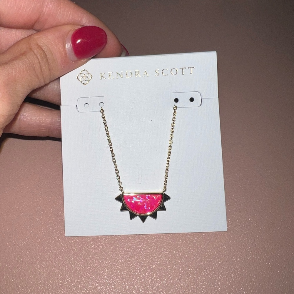 Kendra Scott Necklace